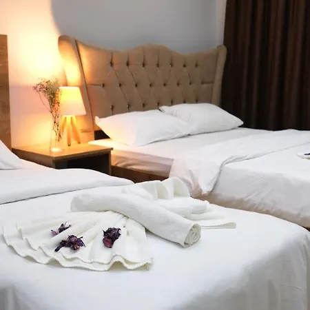 Big Molls * 伊斯坦布尔